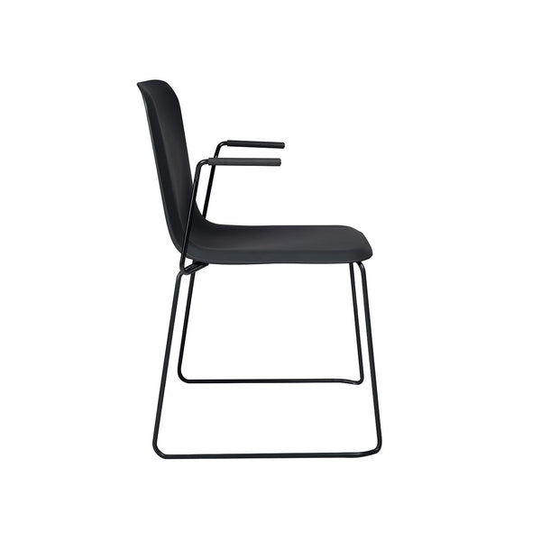 This chair 142 Plastic